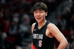 媒体人:杨瀚森完美发挥 期待锻炼一年的他出战今夏男篮世预赛